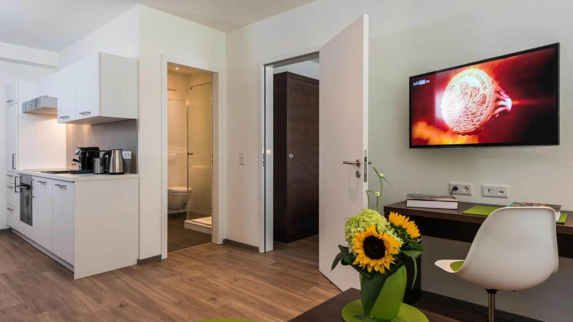 Apart N Serviced Apartments Нюрнберг 0*,  Германия